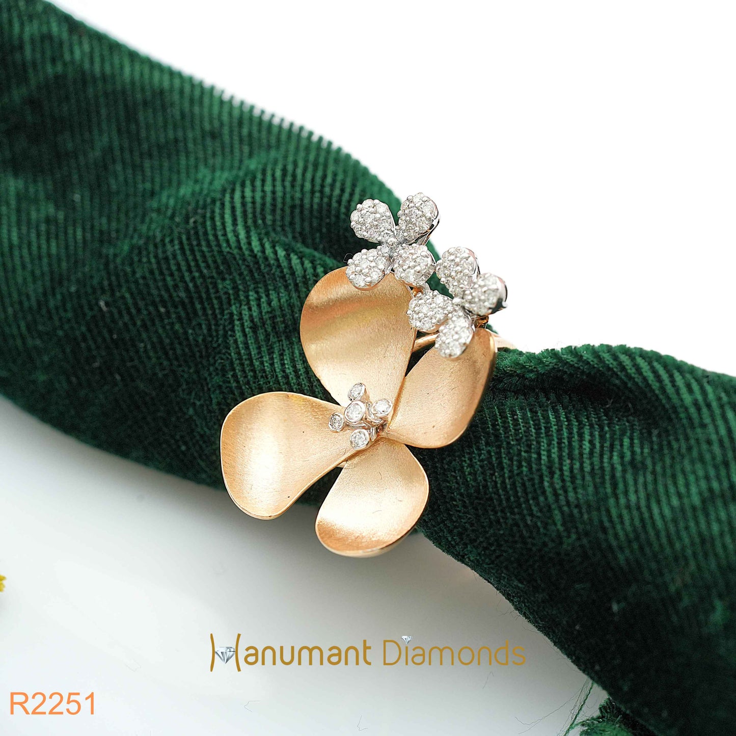 Diamond Ring - R2251